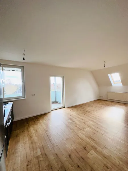 Charmante & lichtdurchflutete 3-Zimmer-Wohnung mit Balkon in Berlin-Mahlsdorf — photo 1